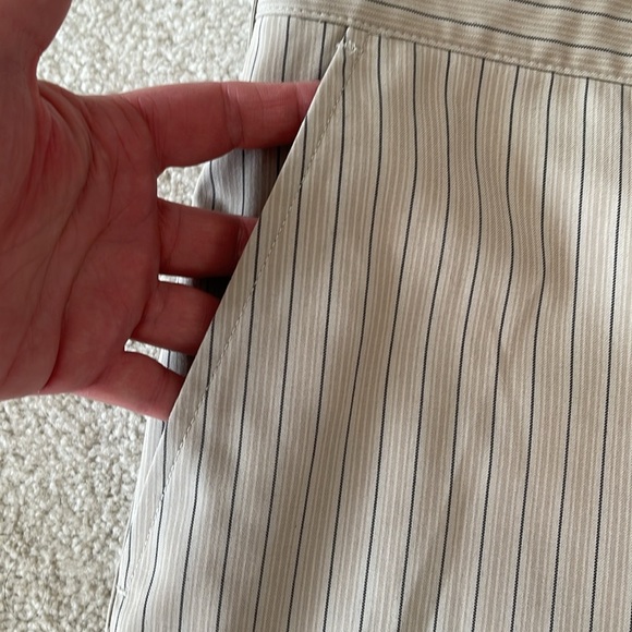 Men’s Izod Golf shorts. Like new condition. - Picture 3 of 6